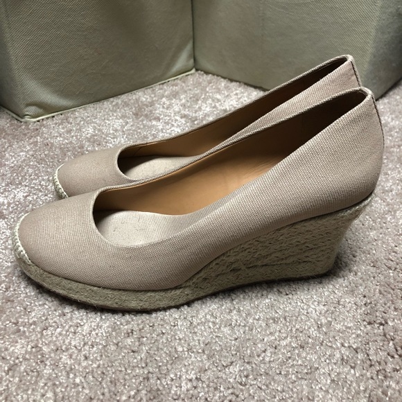 Beige J Crew Wedge - Woven Heel - Picture 1 of 4